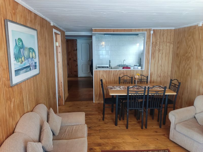 Comedor de la cabaña el Hualle de Las Cabaña El Molino Suyay