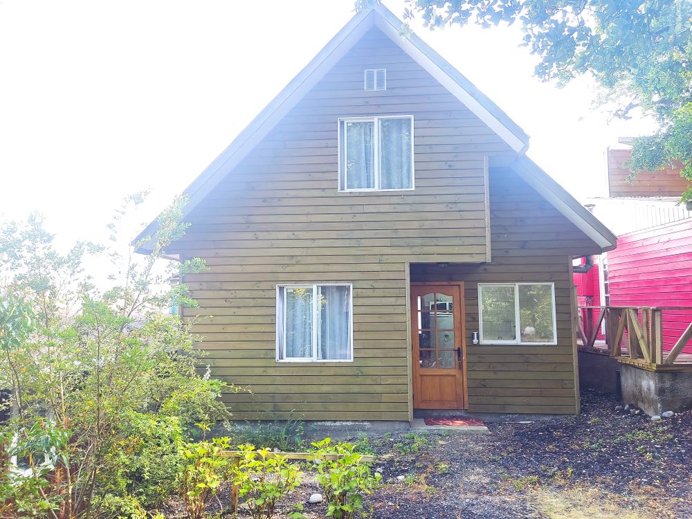 Frente de la cabaña El Peumo de Cabañas El Molino Suyay