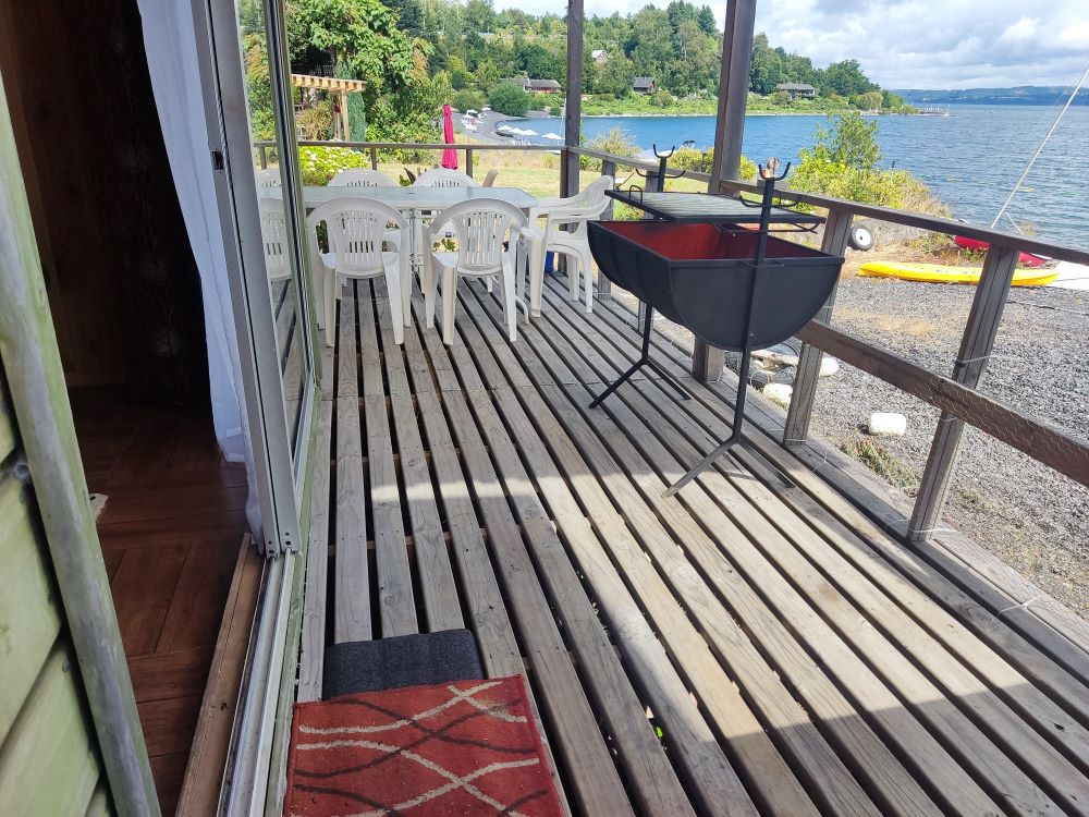 Terraza de la cabaña El Peumo de Cabañas El Molino Suyay