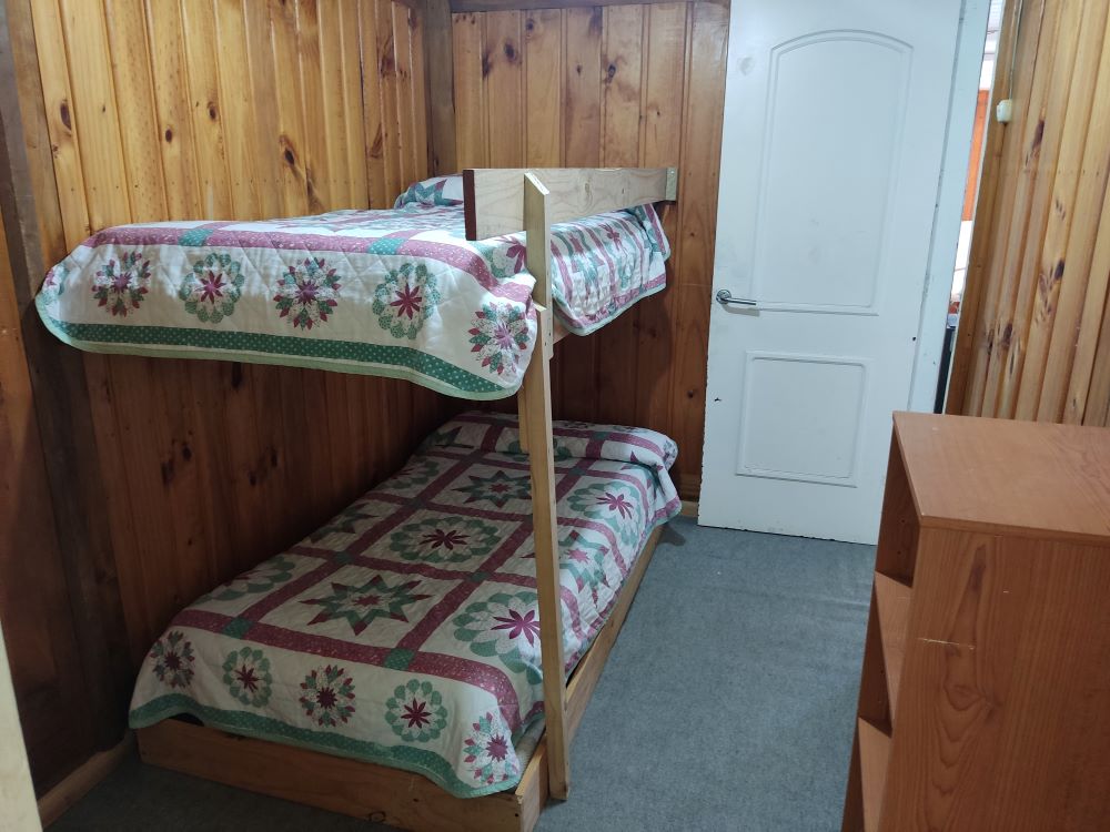 Pieza de la cabaña El Pino de Cabañas El Molino Suyay