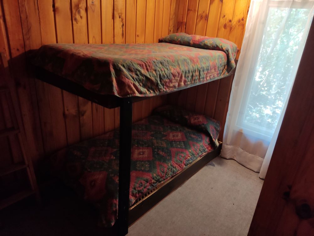 Pieza de la cabaña El Pino de Cabañas El Molino Suyay